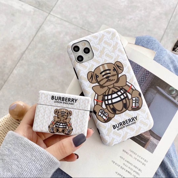 DESIGNER AIRPOD PRO PROTECTIVE CASE W/KEYRING - Picture 5 of 5